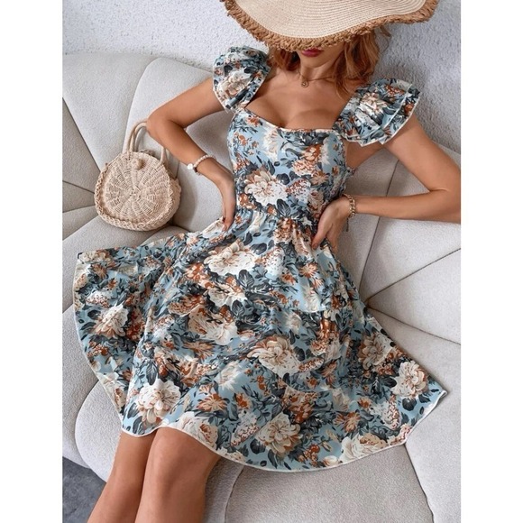 Floral Print Flutter Sleeve Cut Out Shirred Back Ruffle Hem Dress - Picture 3 of 5